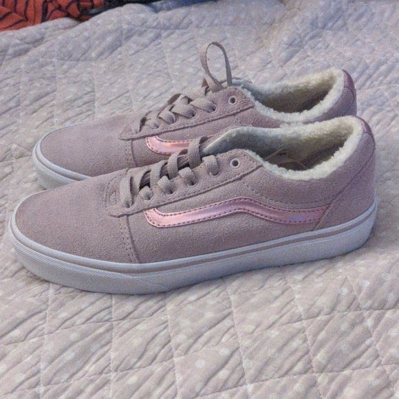 light purple vans - Picture 2 of 4